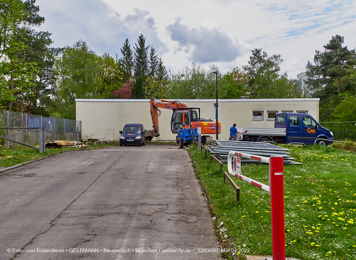 04.05.2022 - Baustelle am Haus für Kinder in Neuperlach